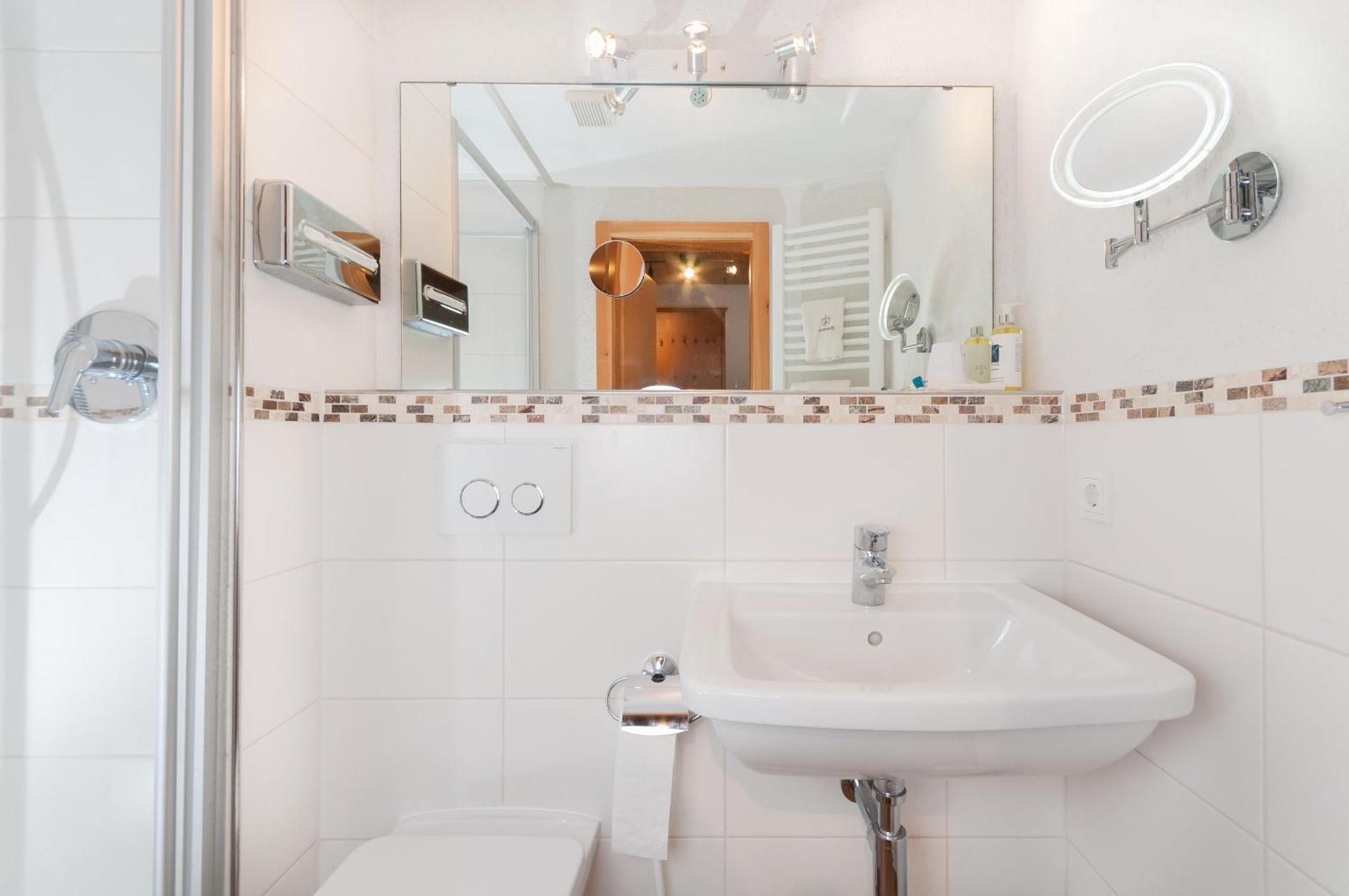Landhotel Binderhaeusl Garni Инцелль Экстерьер фото