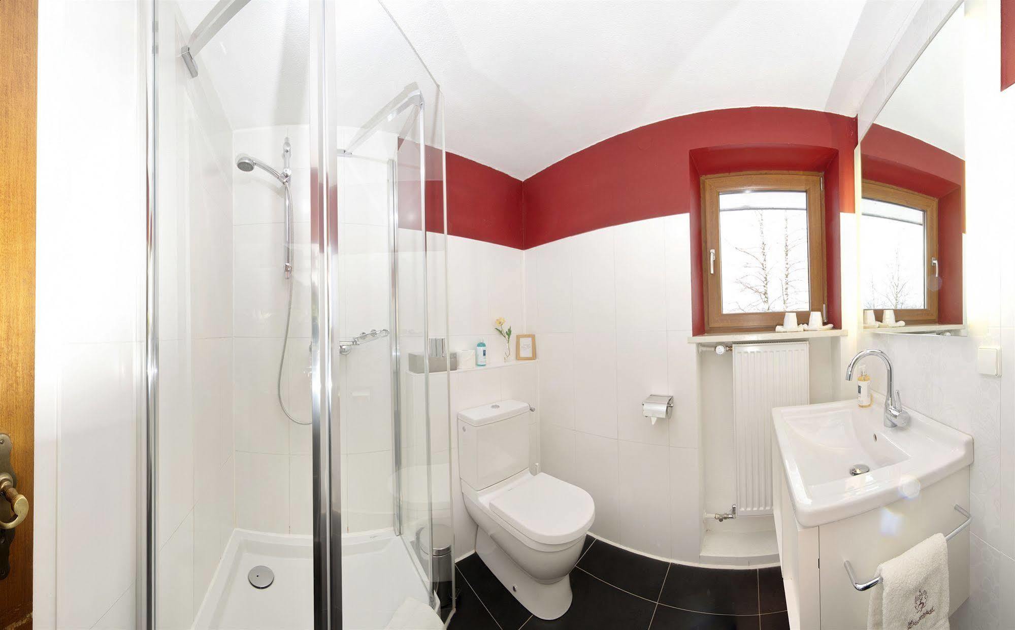 Landhotel Binderhaeusl Garni Инцелль Экстерьер фото